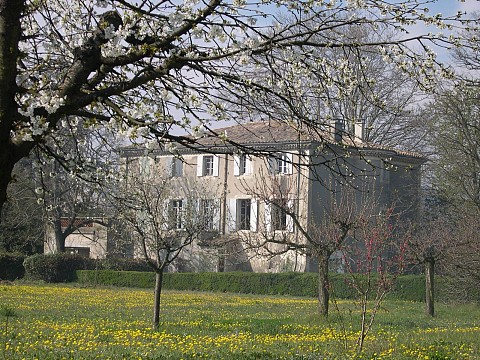 B&B Le Clos de la Chardonnière - Chambres d'hôtes à Saulce sur Rhône