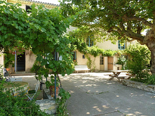 locations vacances Gîte Alpes de Haute-Provence Campagne à SAINT-ETIENNE-LES-ORGUES