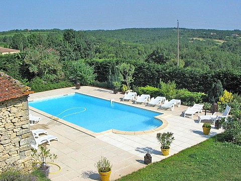 Gîte rural avec piscine à Saint Vincent Rive d'Olt - Proche de Cahors