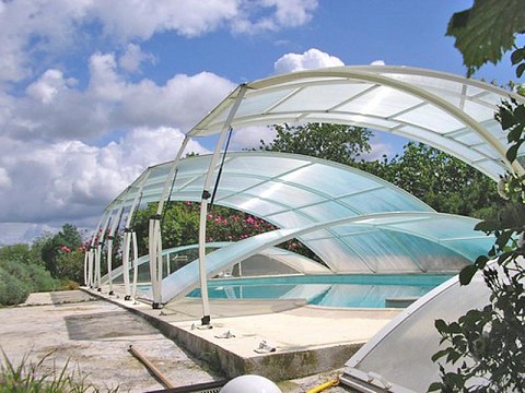 Gîte Gironde avec piscine, spa à Génissac, tout confort, grand jardin