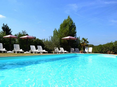 Gîtes avec piscine chauffée à 8 km de Carcassonne à Ventenac-Cabardès