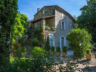 locations vacances Chambre d'hôtes Alpes de Haute-Provence Campagne à FORCALQUIER