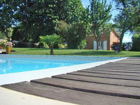 Gîte rural avec piscine chauffée proche Toulouse en Haute Garonne