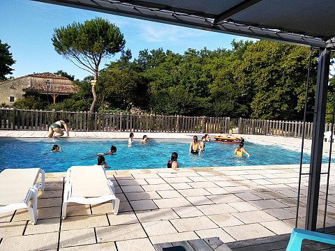 Gites climatisés au calme tout confort, grande piscine - Monflanquin