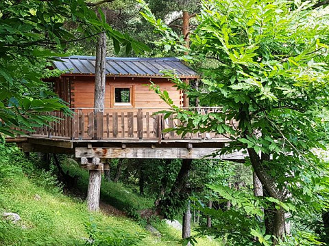 Maisons dans les arbres aux portes du Mercantour - Alpes Maritimes