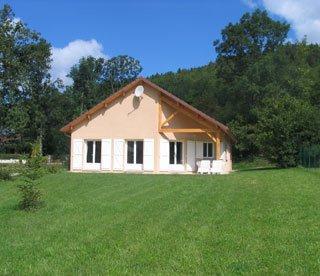 Chalets 5*, sauna Lac de Chalain, Jura, Fr Comté, 85 km Nord Genève