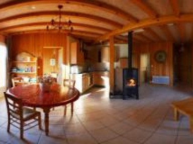 Chalets 5*, sauna Lac de Chalain, Jura, Fr Comté, 85 km Nord Genève