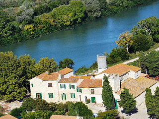 locations vacances Cottage Bouches-du-Rhône Countryside à ALBARON