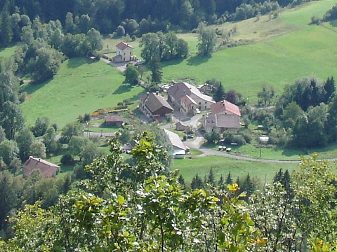 Location d'un gîte à Vulvoz dans le Haut Jura, région de Saint Claude