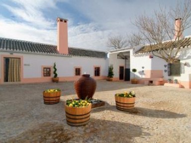 Casa rural completa, cortijo Sierra la Solana - Para 20 personas