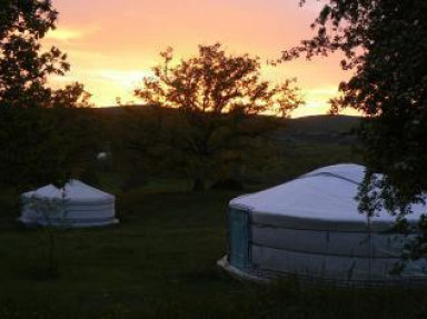 Glamping hébergements insolites Haute Provence entre Lure et Luberon