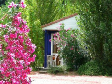 Chalet Carcassonne piscine Gît'Ostal le Village Pour Tous 2 étoiles