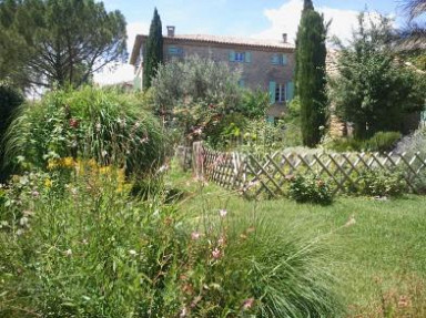 Bastide de charme entre Avignon et Nîmes, à 4km du Pont du Gard