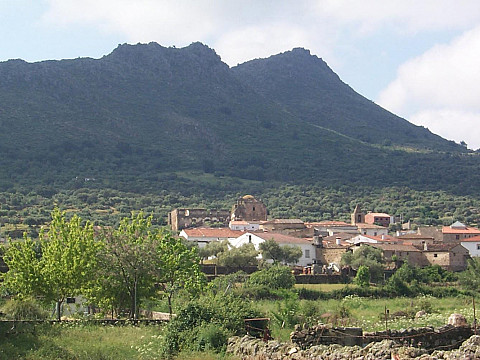 Casa Rural  (2-12 pers.) Zona: Trujillo - Parque Nacional de Monfragüe