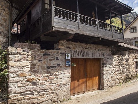 Nucleo de Turismo Rural - Villar de Vildas - Somiedo - Asturias