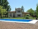 Location Tura à Ayerbe, Huesca, Aragon - Jardin 3000 m² avec piscine