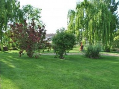 Location Tura à Ayerbe, Huesca, Aragon - Jardin 3000 m² avec piscine