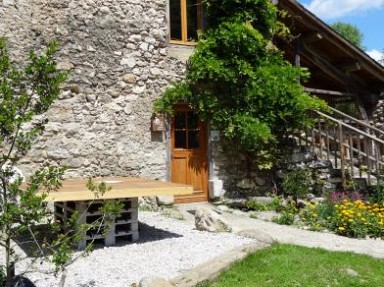 Gîte rural Pyrénées en Haute-Ariège, dix - douze personnes, à Alliat