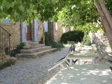 Les Laurons - Gites en Luberon, Vaucluse à Caseneuve à 10 km d'Apt