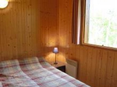 Gîte Cantal 3*, étang de pêche privée, wifi. Ferme en Auvergne