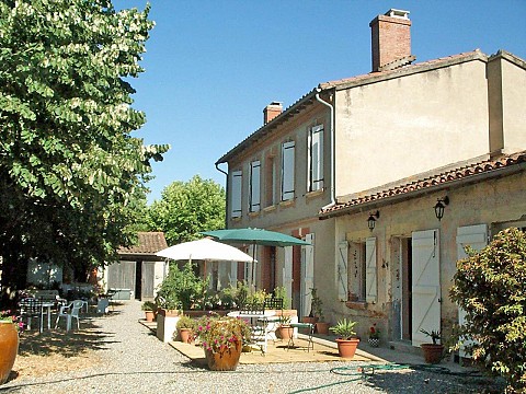 Chambres d'hôtes de Charme avec piscine près de Toulouse : Les Douves