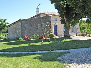 locations vacances Cottage Charente-Maritime Countryside à SEMOUSSAC