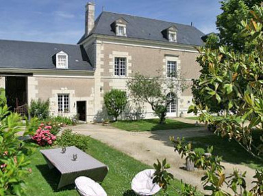 5 chambres d'hôtes dans Maison de Charme avec piscine, proche Chinon