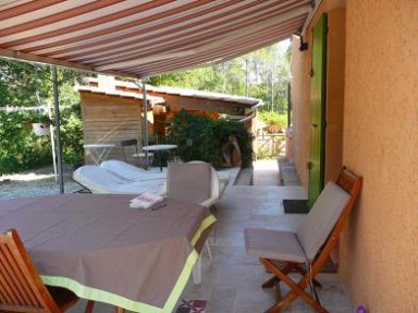 Chambres d'hôtes, villa piscine jacuzzi chauffée sécurisée jeux, Aix
