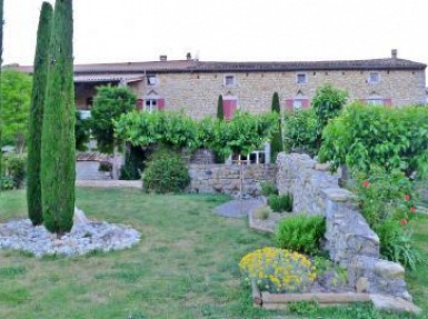 Maison d'Hôtes Ardèche du Sud à Villeneuve de Berg, proche Pont d'Arc