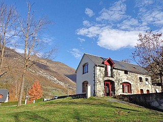 locations vacances Chambre d'hôtes Hautes-Pyrénées Montagne à LUZ-SAINT-SAUVEUR