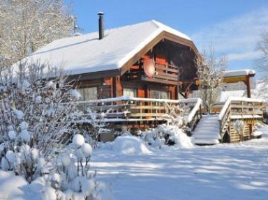 Chalets 5*, sauna Lac de Chalain, Jura, Fr Comté, 85 km Nord Genève