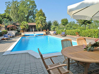 locations vacances Bed and breakfast Piemonte Countryside à AZZANO D'ASTI