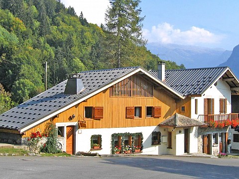 Gîte de 15 places à Samoëns en Haute Savoie, proche de Morzine, Cluses