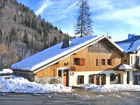 Gîte de 15 places à Samoëns en Haute Savoie, proche de Morzine, Cluses