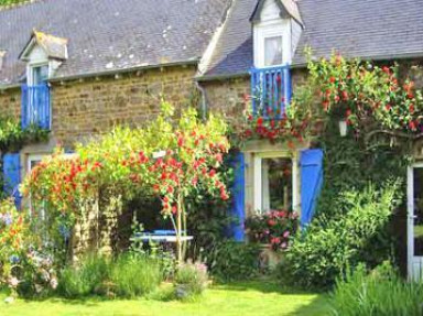 Gîte de charme près du canal d'Ille et Rance, calme et fleuri