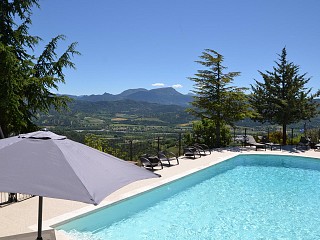 locations vacances Cottage Alpes de Haute-Provence Countryside à AIGLUN