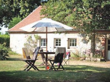 Gîte de 1640 restauré avec piscine le long de la Loire - Allier