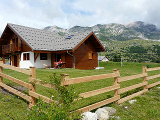 locations vacances Chambre d'hôtes Hautes-Alpes Montagne à AGNIERES-EN-DEVOLUY