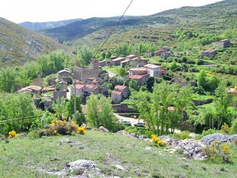 Gite rural La Rioja, à Poyales, Espagne - La Casa del Valle Encantado