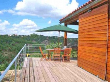 Gîte Lot, Quercy Blanc, avec piscine à débordement - Gîte des Camazets