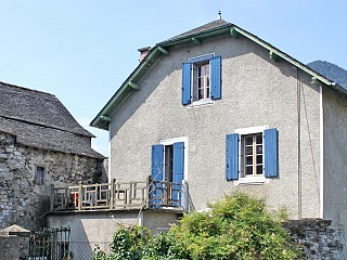 locations vacances Cottage Pyrénées-Atlantiques Mountain à LOUVIE-JUZON