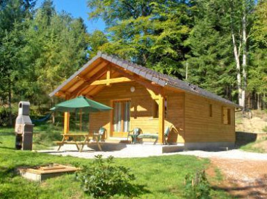 Location Corrèze en chalet tout confort 6 pers au bord du Lac à Neuvic