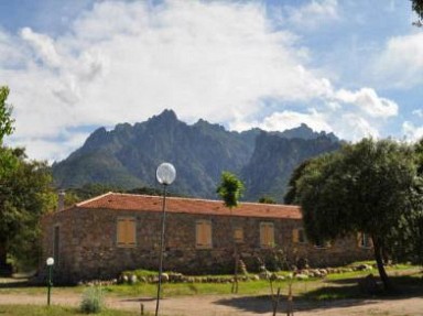 Locations meublées avec piscine en Corse à Moltifao - Camping***