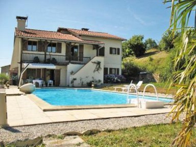 Location vacances Pyrénées d'une grande villa avec piscine en Ariège