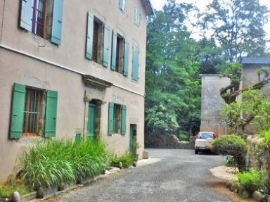 Vacances Ardèche, La Filature au bord de la rivière - Vals les Bains