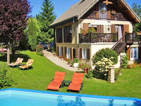 Gîte*** à la montagne, piscine, vue sur les montagnes - Hautes-Alpes