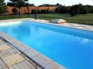 Gîte 4/6 pers. proche Gorges de l'Ardèche, piscine chauffée et jacuzzi