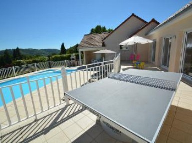 La Laureraie, villa de plain-pied, piscine privée chauffée en Dordogne