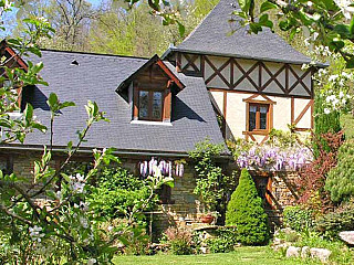 locations vacances Cottage Ariège Mountain à OUST