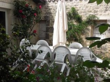 Gîte Gironde avec piscine, spa à Génissac, tout confort, grand jardin